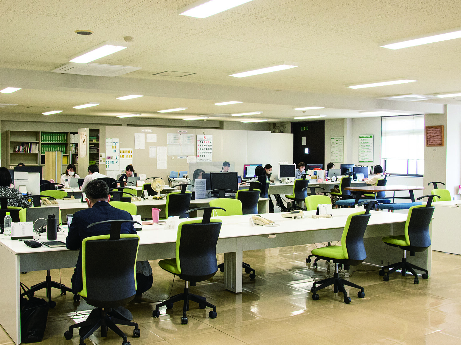 営業フロア